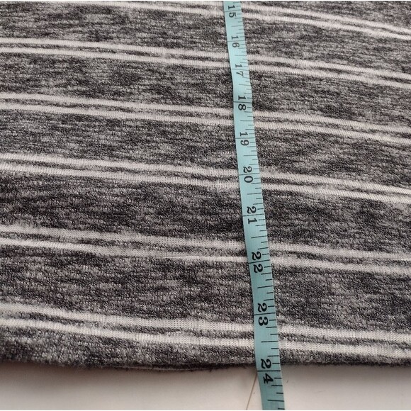 Anthropologie Postmark Mila Grey Striped Oversized Top Size Medium Gray Boxy - Picture 9 of 10